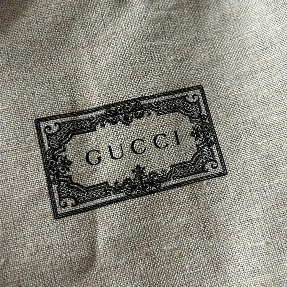 Men’s Gucci slides- original price $510 authentic with box